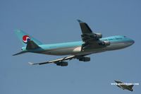 HL7467 @ VHHH - Korean Air Cargo - by Michel Teiten ( www.mablehome.com )