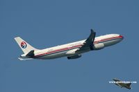 B-6127 @ VHHH - China Eastern Airlines - by Michel Teiten ( www.mablehome.com )