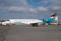 LX-LGJ @ VIE - Luxair Embraer 145 - by Yakfreak - VAP
