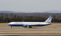 N657UA @ KIAD - Boeing 767-300