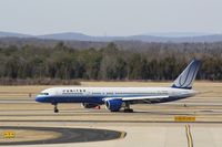 N586UA @ KIAD - Boeing 757-200 - by Mark Pasqualino