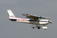VH-KKW @ YMMB - Cessna 152 on approach to Moorabbin - by Terry Fletcher
