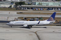 N76504 @ KFLL - Boeing 737-800 - by Mark Pasqualino