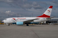 OE-LNM @ VIE - Austrian Airlines Boeing 737-600 - by Yakfreak - VAP