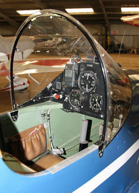 G-ARNZ @ EGKH - Cockpit close up - by Martin Browne