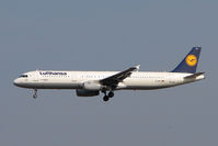 D-AISJ @ EGLL - Lufthansa A321 on approach to Heathrow - by Terry Fletcher