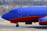 N913WN @ ORF - Close-up nose shot of Southwest Airlines N913WN (FLT SWA1065) taxiing to RWY 23 for departure to Baltimore/Washington Int'l (KBWI). - by Dean Heald