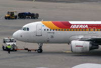 EC-IZH @ VIE - Iberia Airbus A320-214 - by Joker767
