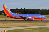 N761RR @ ORF - Southwest Airlines N761RR (FLT SWA1015) taxiing to the gate after arrival on RWY 5 from Nashville Int'l (KBNA). - by Dean Heald