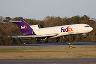 N284FE @ ORF - FedEx N284FE (FLT FDX307) from Memphis Int'l (KMEM) landing on RWY 23. - by Dean Heald