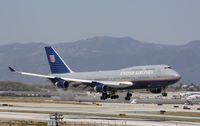 N119UA @ KLAX - Boeing 747-400