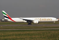 A6-ECD @ VIE - Emirates Boeing 777-31H(ER) - by Joker767