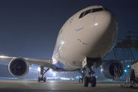 OE-LPA @ VIE - Austrian Airlines Boeing 777-200 - by Yakfreak - VAP