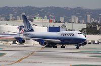 N104UA @ KLAX - Boeing 747-400