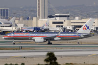 N622AA @ KLAX - Taxi to gate - by Todd Royer