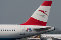 OE-LBN @ VIE - Airbus A320-214 - by Juergen Postl