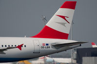 OE-LBR @ VIE - Airbus A320-214 - by Juergen Postl