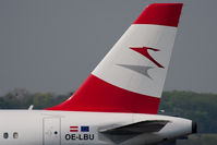 OE-LBU @ VIE - Airbus A320-214 - by Juergen Postl