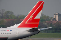 OE-LNS @ VIE - Boeing 737-8Z9 - by Juergen Postl