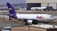 N808FD @ KLAX - Taxi to gate - by Todd Royer