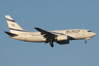 4X-EKD @ LOWW - El Al 737-700 - by Andy Graf-VAP