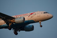 OE-LDA @ VIE - Airbus A319-112 - by Juergen Postl