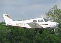 N2331J @ DTN - Landing on Rwy 14 at the Shreveport Downtown Airport. - by paulp