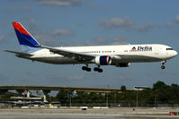 N1603 @ FLL - visitor - by Wolfgang Zilske