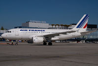 F-GRXE @ VIE - Air France Airbus 319 - by Yakfreak - VAP