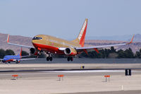 N792SW @ KLAS - Southwest Airlines / 2000 Boeing 737-7H4 - by Brad Campbell