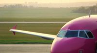 HA-LPB @ LHBP - Detail of an Airbus A320 of WizzAir at Budapest Airport before leaving early in the morning - by CiccioNutella