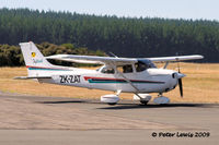 ZK-ZAT @ NZAP - Ardmore Flying School Ltd., Ardmore - by Peter Lewis