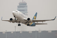 UR-GAT @ LOWW - Ukraine International 737-500 - by Andy Graf-VAP