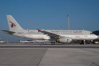 A7-ADC @ VIE - Qatar Airways Airbus 320 - by Yakfreak - VAP