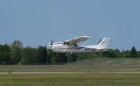N2436W @ KAXN - 2000 Cessna 172R Skyhawk - by Kreg Anderson