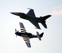 93-0546 @ LAL - F-16C and P-51D Heritage - by Florida Metal