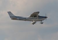 N237FB @ LAL - Cessna 182T