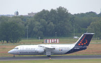 OO-DWK @ EDDT - EU-Shuttle from Brussels arrives at TXL - by Holger Zengler