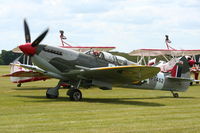 G-CTIX @ EGWC - Cosford Airshow 2009 - by Chris Hall