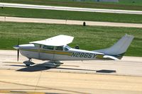 N2865Y @ CID - Taxiing for departure from Landmark FBO - by Glenn E. Chatfield