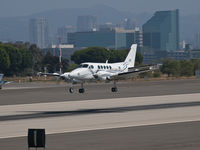 N45LU @ KSMO - N45LU arriving on RWY 21 - by Torsten Hoff