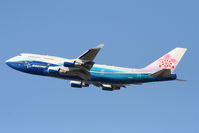 B-18210 @ KLAX - China Airlines, Boeing 747-409, B-18210 departing RWY 25 KLAX - by Mark Kalfas