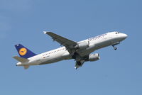 D-AIQU @ EBBR - Flight LH4573 is taking off from rwy 07R - by Daniel Vanderauwera