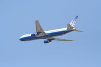 N644UA @ KLAX - United Airlines 767-322, N644UA departs KLAX RWY 25R - by Mark Kalfas