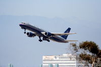 N538UA @ KLAX - United Airlines Boeing 757-222, N538UA departs KLAX RWY 25R - by Mark Kalfas