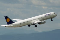 D-AIRC @ VIE - Lufthansa Airbus A321-131 - by Joker767