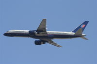 N580UA @ KLAX - United Airlines Boeing 757-222, N580UA departing KLAX 25R. - by Mark Kalfas