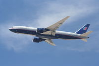 N212UA @ KLAX - United Airlines Boeing 777-222, N212UA RWY 25R departure KLAX en-route to KORD. - by Mark Kalfas