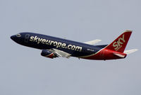 OM-CLB @ VIE - SkyEurope Airlines Boeing 737-322 - by Joker767