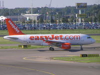 G-EZBU @ EHAM - Easy Jet taxiing for take-off - by Robert Kearney